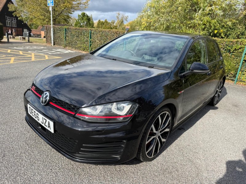 2017 Volkswagen Golf